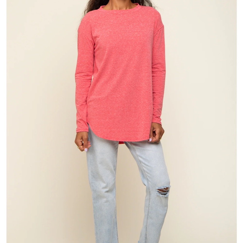 PINK BLUSH RED LONG SLEEVE CURVED HEM TOP - Picture 4 of 4